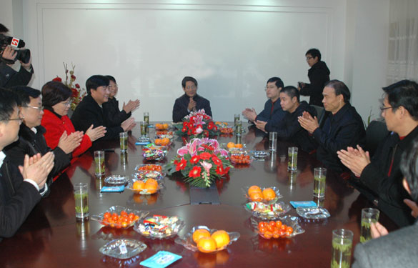 溧陽市委書記韓立明、市長盛建良一行來上上集團走訪慰問