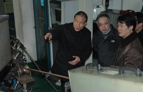 江蘇省經貿委、中國船級社南京分社領導來上上集團考察